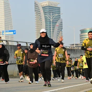 Runner Photo 6209137