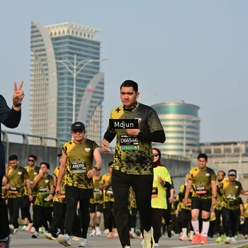 Runner Photo 6209141