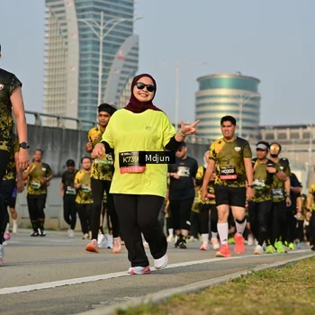 Runner Photo 6209181