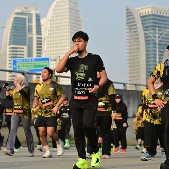Runner Photo 6209319
