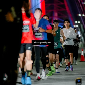 Runner Photo 6209370
