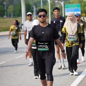 Runner Photo 6209420