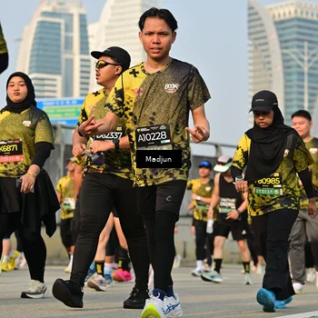 Runner Photo 6209500