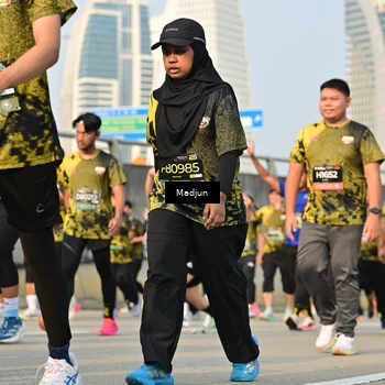 Runner Photo 6209514