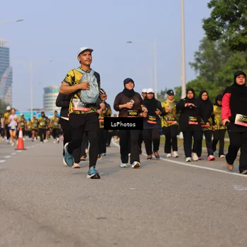 Runner Photo 6209566