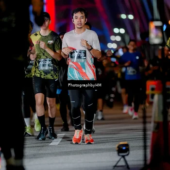 Runner Photo 6209613
