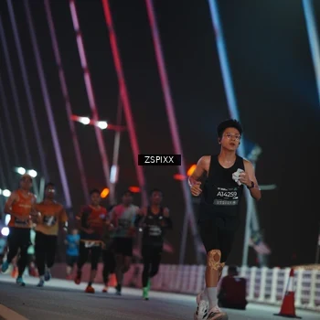Runner Photo 6209636