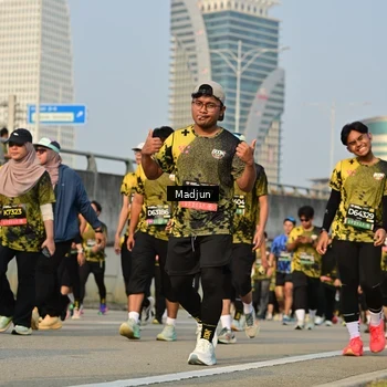 Runner Photo 6209653
