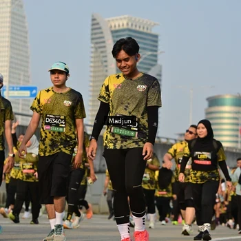 Runner Photo 6209675
