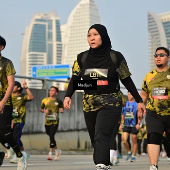 Runner Photo 6209688