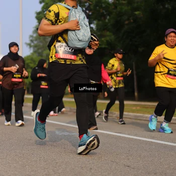 Runner Photo 6209735