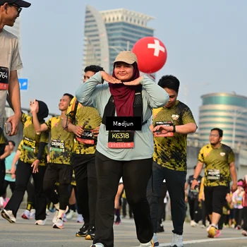 Runner Photo 6209746