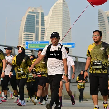 Runner Photo 6209778