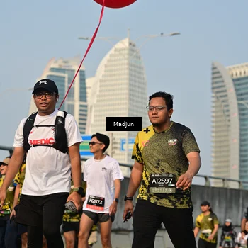 Runner Photo 6209787
