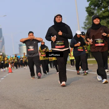 Runner Photo 6209818