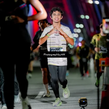 Runner Photo 6209990