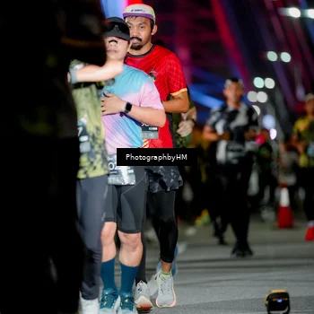 Runner Photo 6210082