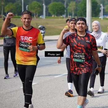 Runner Photo 6210191