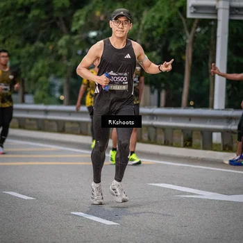 Runner Photo 6210523