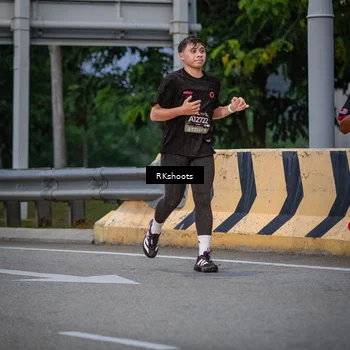 Runner Photo 6210525