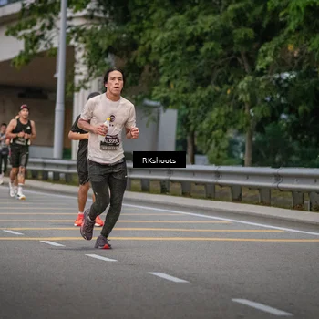 Runner Photo 6210563