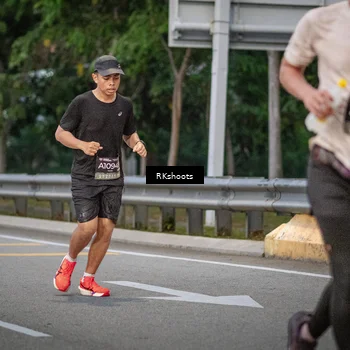 Runner Photo 6210596