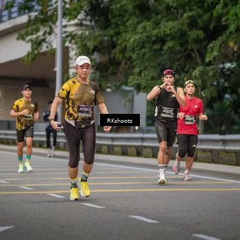 Runner Photo 6210600