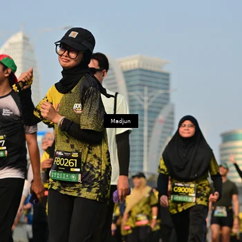 Runner Photo 6210673