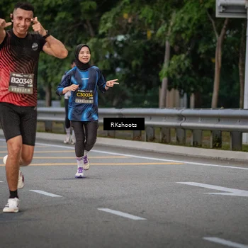 Runner Photo 6210674