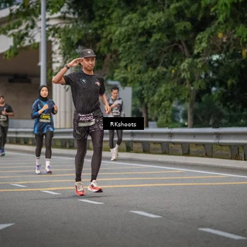 Runner Photo 6210682
