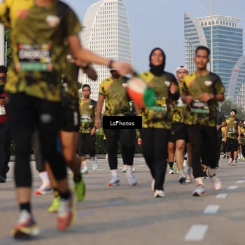 Runner Photo 6210696