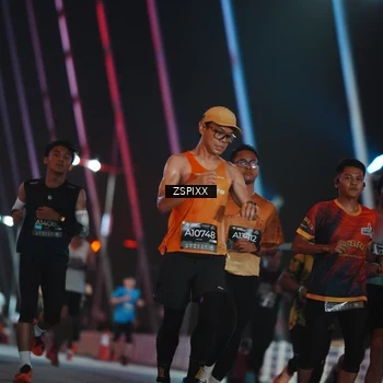 Runner Photo 6210826