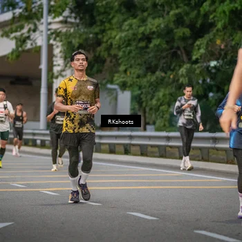 Runner Photo 6210859