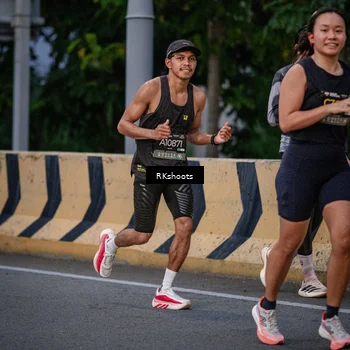 Runner Photo 6210862