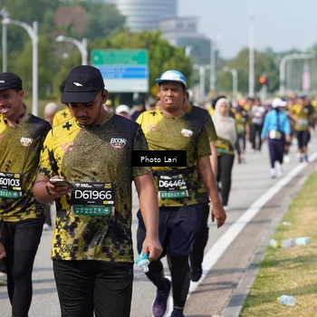Runner Photo 6210869