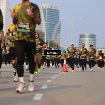Runner Photo 6210889