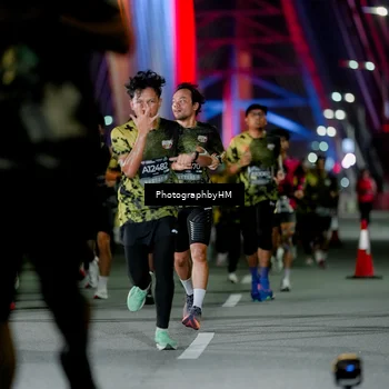 Runner Photo 6210908