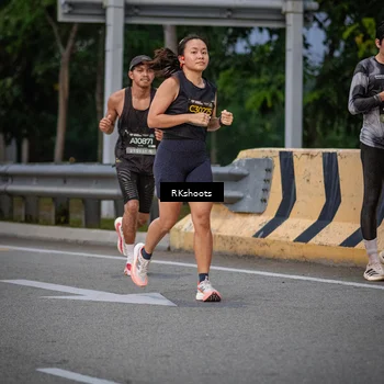 Runner Photo 6210912