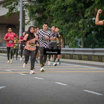 Runner Photo 6210918