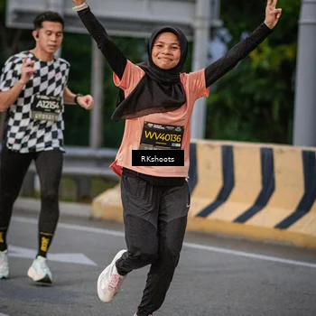 Runner Photo 6210937