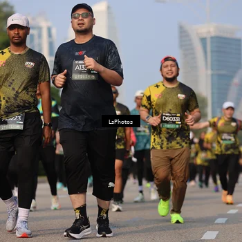 Runner Photo 6210948