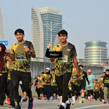 Runner Photo 6210972