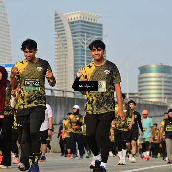 Runner Photo 6210979
