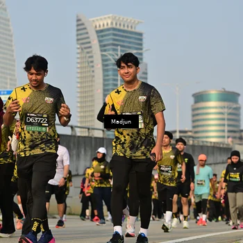 Runner Photo 6210994
