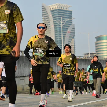 Runner Photo 6211004