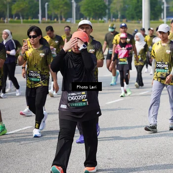 Runner Photo 6211020