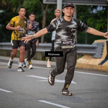Runner Photo 6211048