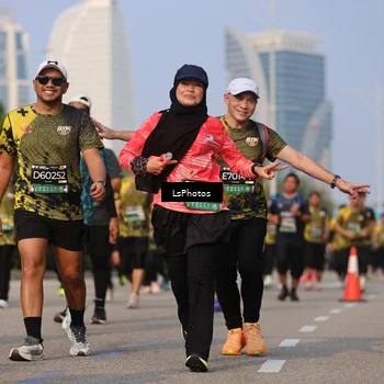 Runner Photo 6211054