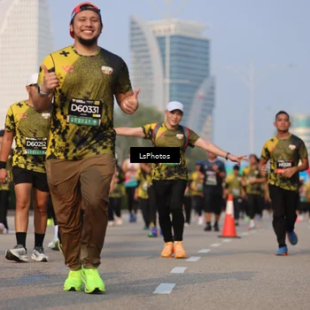 Runner Photo 6211085