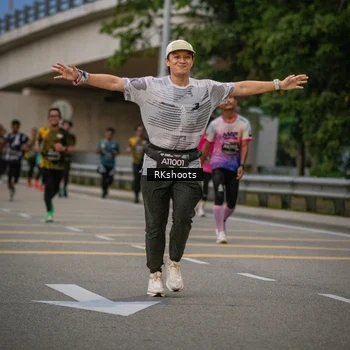 Runner Photo 6211289